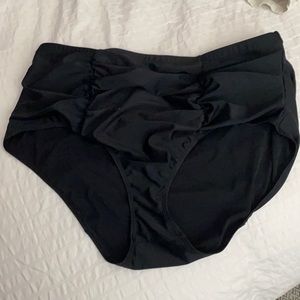 Torrid black ruched bikini bottom